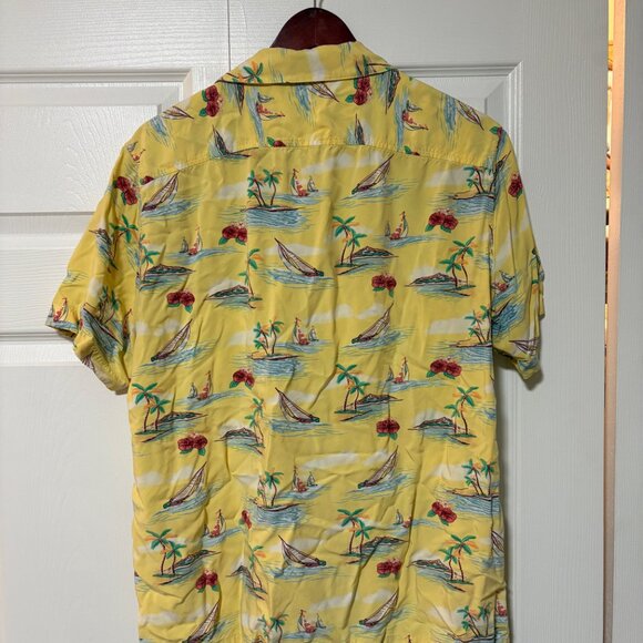 Men's Hawaiian Shirt - Picture 2 of 2